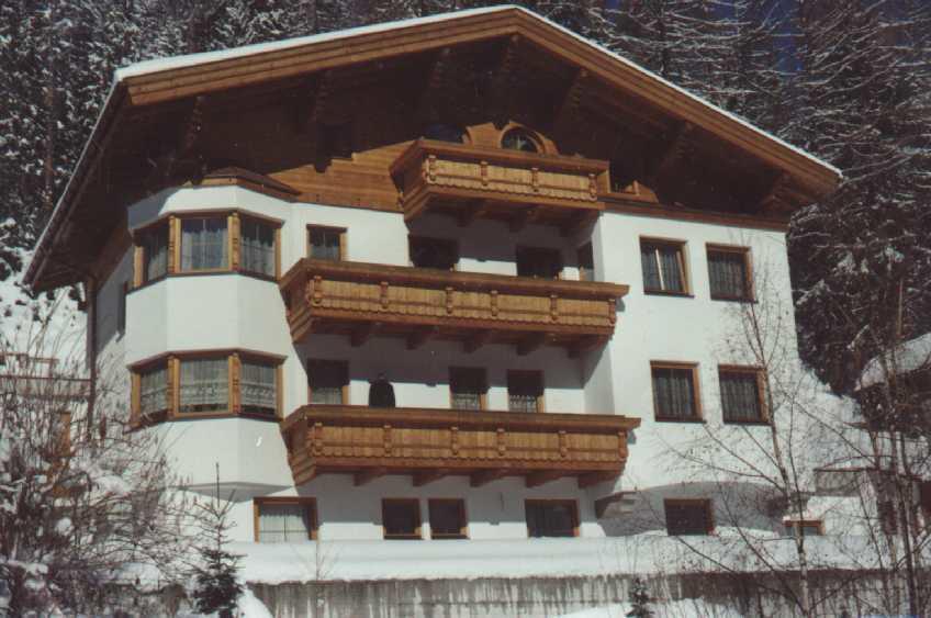 Haus Anton Schranz Apartment Sankt Anton am Arlberg Bagian luar foto